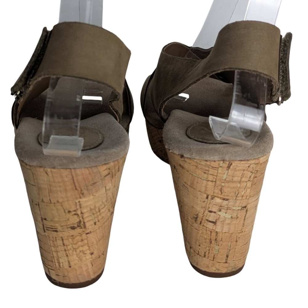 Clarks Women's Wedge Sandals 8 Tan Leather - Picture 6 of 14